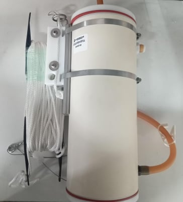 ALQUILER DE BOTELLA NISKIN WATERMARK VERTICAL X DÍA (Inc. IGV).1