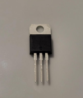 BTA24-600B Circuitos Integrados (Inc. IGV)