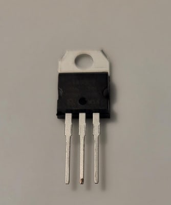 REGULADOR L7805CV (Inc. IGV)