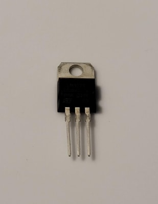 REGULADOR LM317T (Inc IGV)