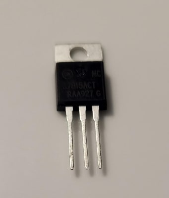 REGULADOR MC7815ACT (Inc. IGV)
