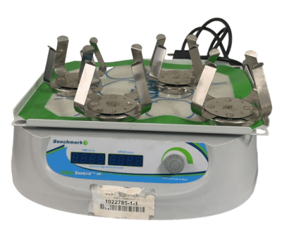 ORBI-SHAKER CON PLATAFORMA CON 4 PINZAS MAGNETICAS MATRAZ ERLENMEYER DE 50ML(USADO)-BENCHMARK1