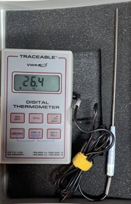 DIGITAL THERMOMETER-VWR, DATA-LOG 50 MEMORY (INC IGV)