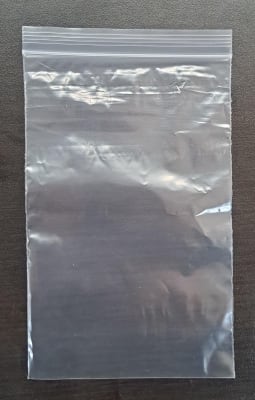 BOLSA ZIPLOC 4 PULGADAS DE ANCHO X 6 PULGADAS DE LARGO, MATERIAL DE POLIETILENO DE BAJA DENSIDAD (LDPE), BOLSA TRANSPARENTE AUTOSELLANTE, UNA SOLA CAPA 50 MICRAS PK/100 (INC IGV)