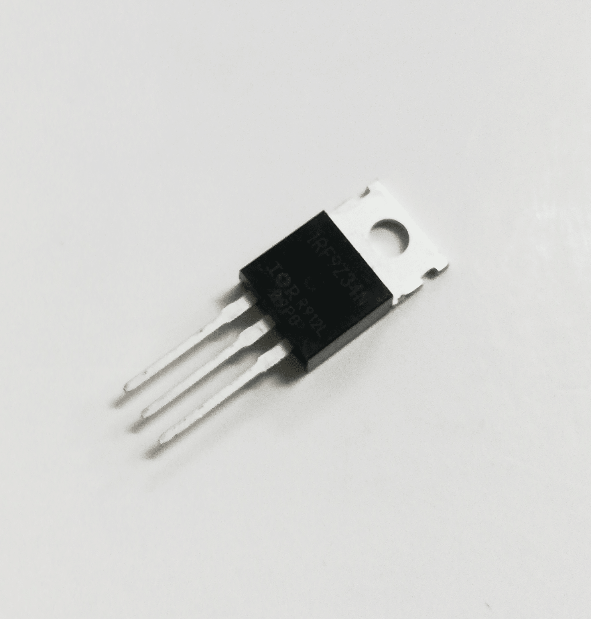 TRANSISTOR MOSFET IRF9Z34N (Inc.IGV) Envirotechlab