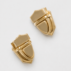 Broche dorado