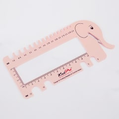 Needle & Crochet View Sizer with Yarn Cutter