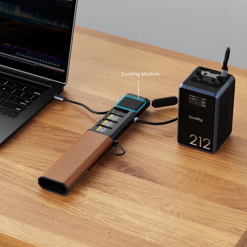 Lector de tarjetas multifuncional y estuche de almacenamiento CFexpress Tipo A6