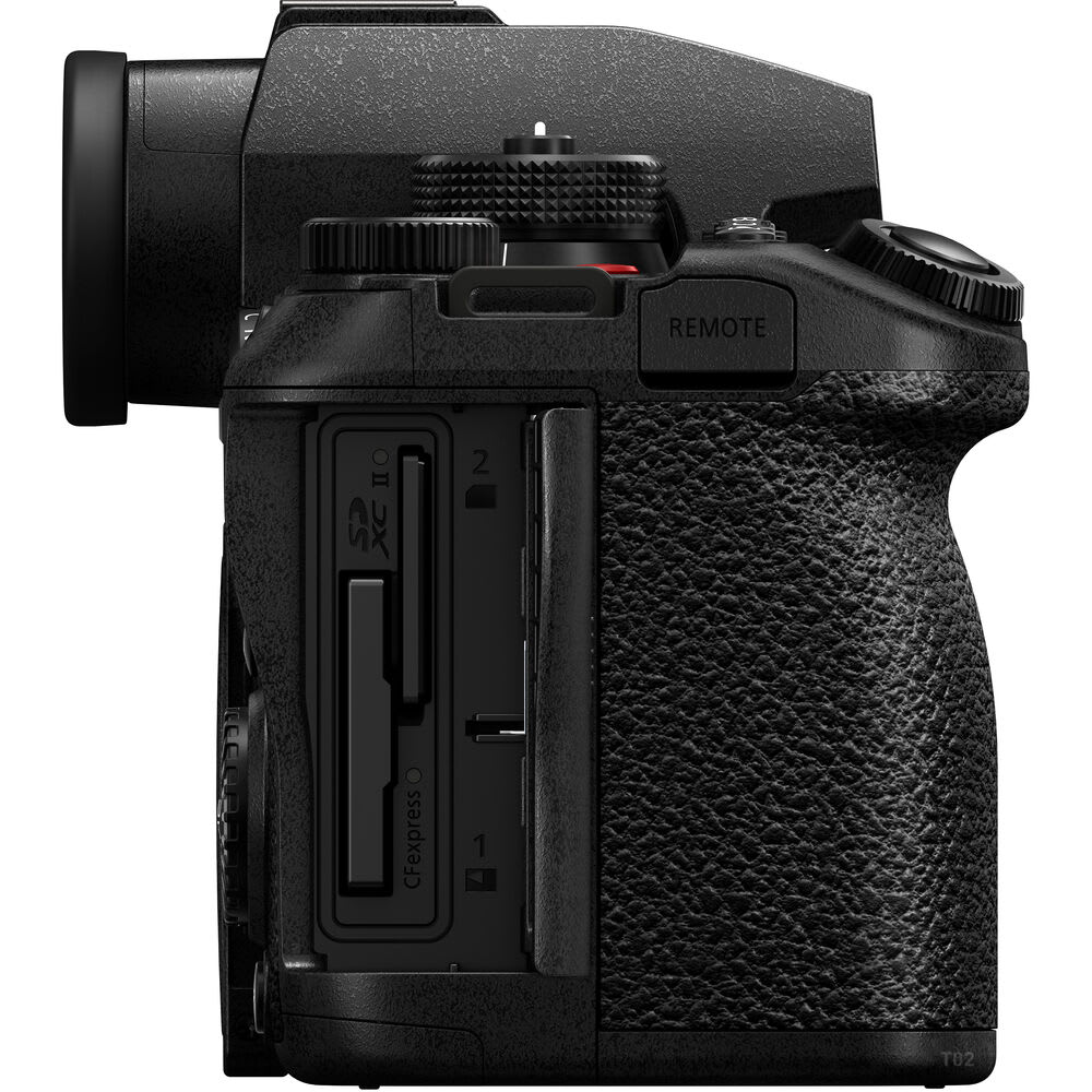 Lumix S1R II Mirrorless Camera6
