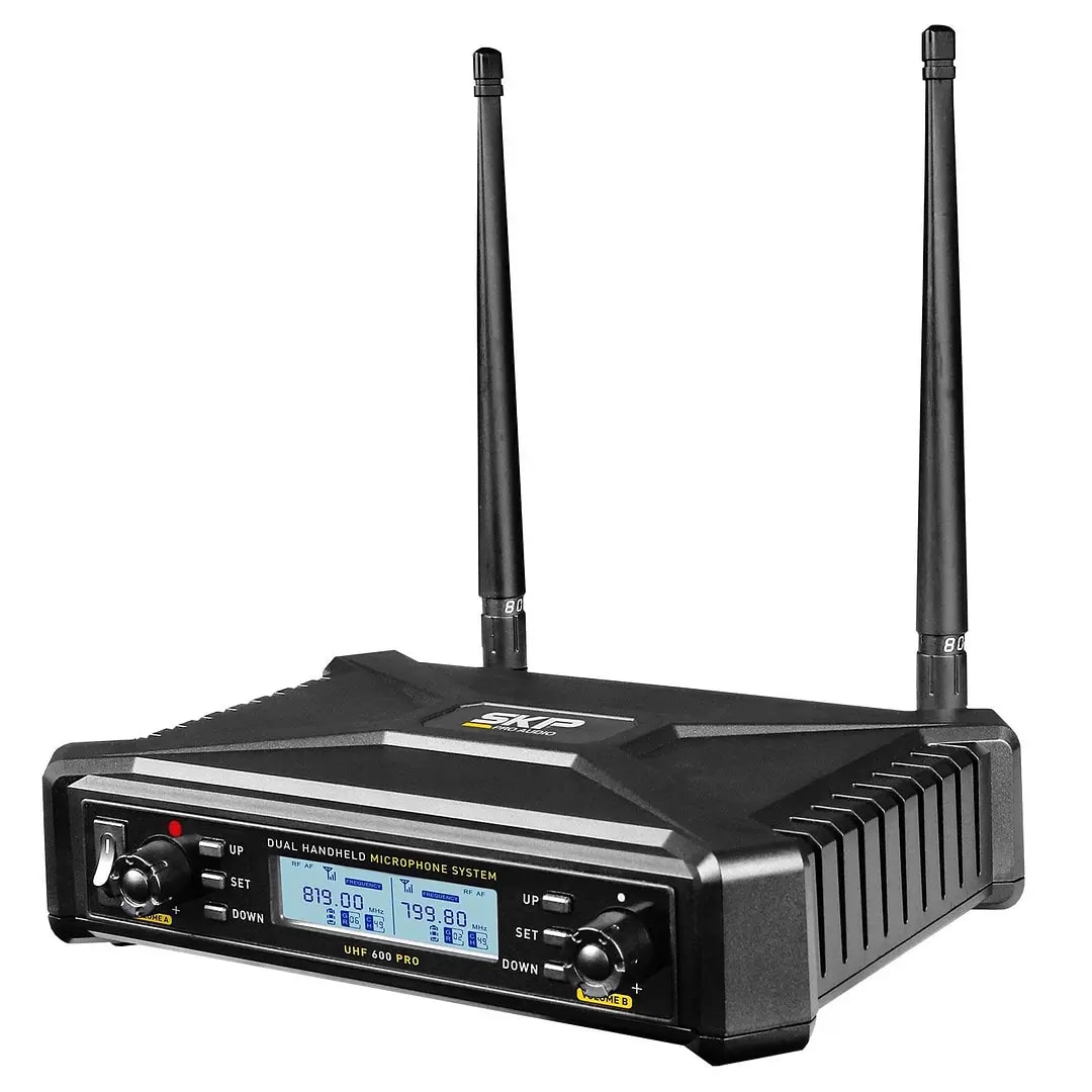 Sistema inalámbrico dual de micrófonos de mano UHF 600 PRO4