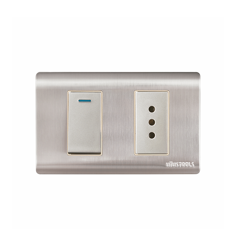 TOMACORRIENTE CON INTERRUPTOR 10A ACERO-INOX CURVA UYUSTOOLS1