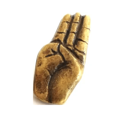 PIN METAL SALUDO SCOUT BRONCE