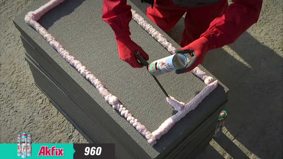 Adhesivo Espuma de Poliuretano EIFS 967P Akfix4