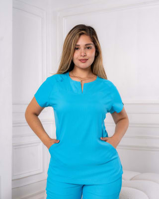 LILIAS + CHESSA ELECTRIC BLUE1
