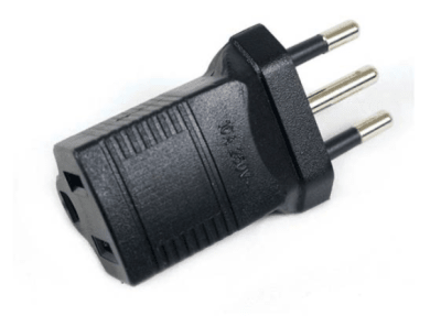 Adaptador de Enchufe Americano a norma Chilena Xtech, 220/110 V
