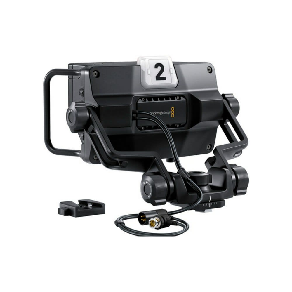 Blackmagic Design 7