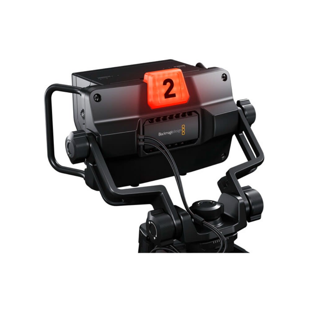 Blackmagic Design 7
