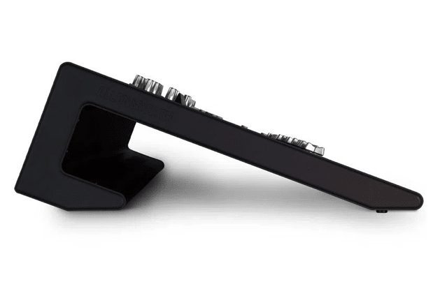 Consola digital Allen & Heath QU32 - con faders motorizados1