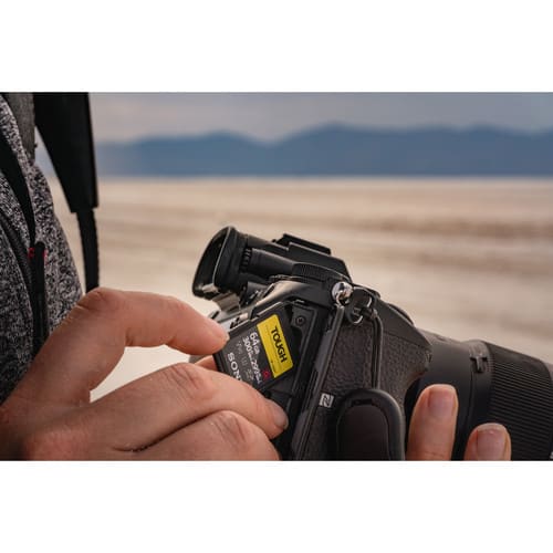 Sony Serie SF-G con especificación TOUGH 128GB2