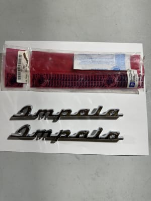 Emblemas Impala 60 tapabarros trasero par