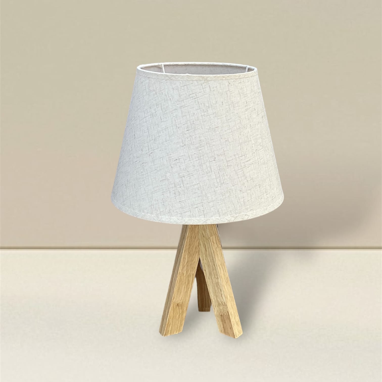 Lámpara trípode madera rectangular