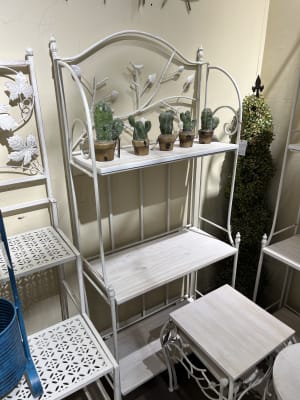 Repisa arrimo metálica blanca
