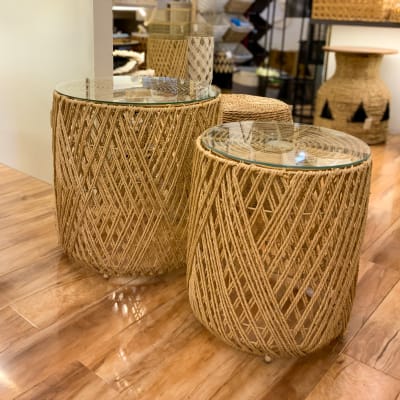 Mesa fibra torcida cubierta de vidrio grande2