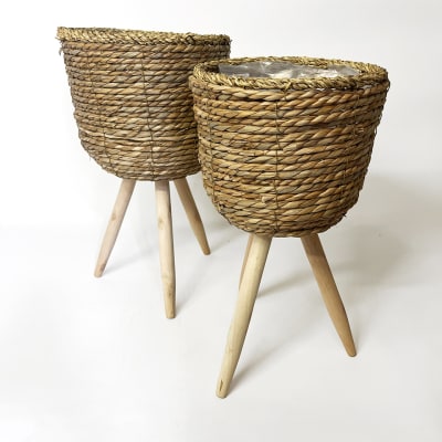 Macetero patas borde trenzado verde pequeño