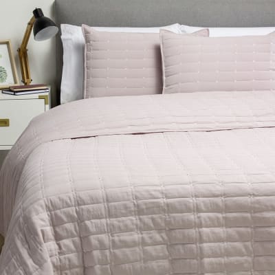 Cubrecama Bordado prewash Malva Lila 2 P1
