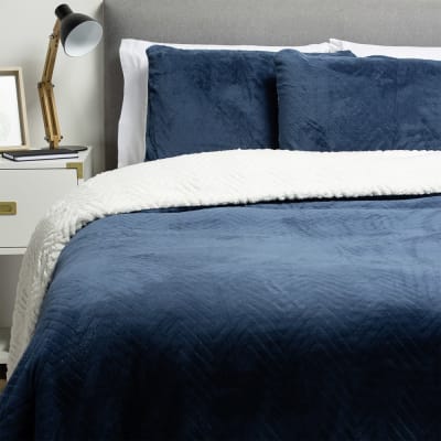 Cubrecama Flannel Sherpa azul King1