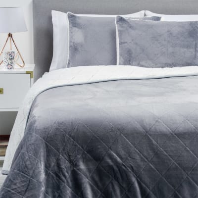 Cubrecama Flannel Sherpa Gris King1
