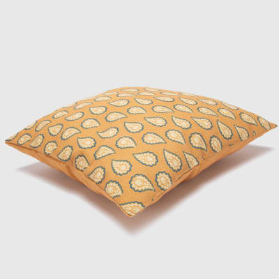 Cojín estampado amarillo