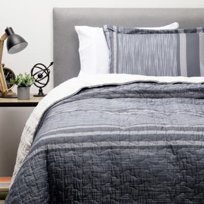 Cubrecama Estampado Sherpa Single Gris1