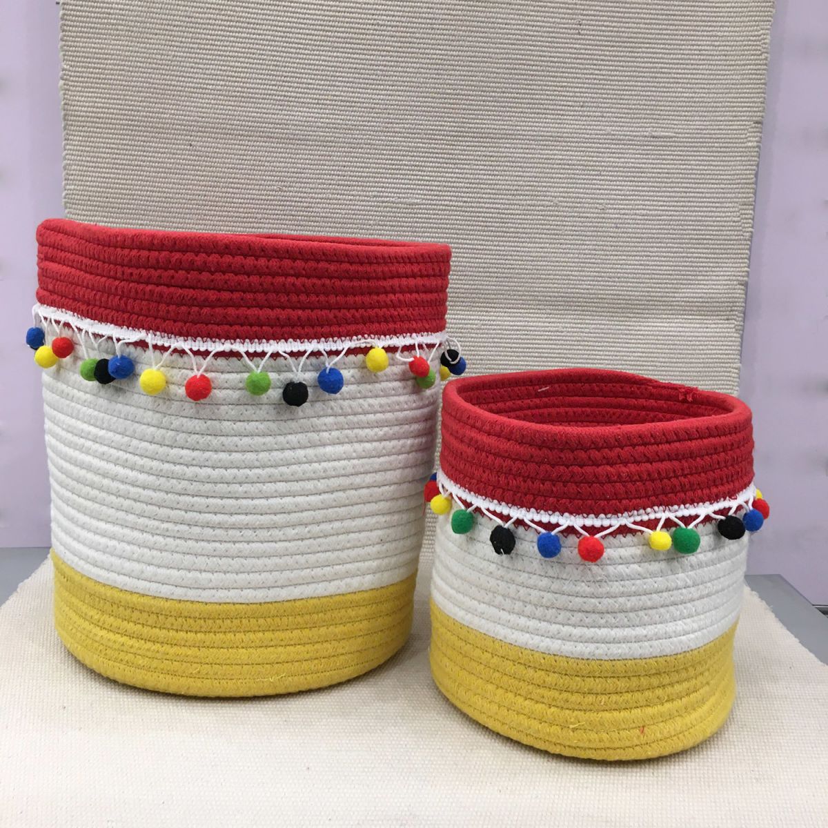 Canasto Pompon Pequeño | OhZar