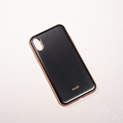 MOSHI COLOR NEGRO BORDE DORADO IPHONE X/XS
