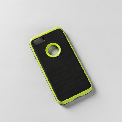 GOMA + BORDE VERDE IPHONE 7/8/SE2