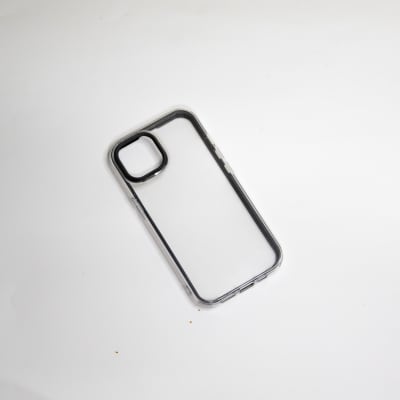 TRANSPARENTE CON BUMPER COLOR NEGRO IPHONE 15 PRO MAX