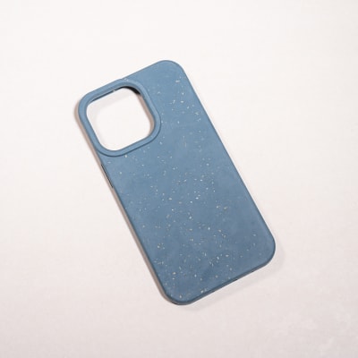 BIODEGRADABLE ANTIGOLPES AZUL IPHONE 13 PRO