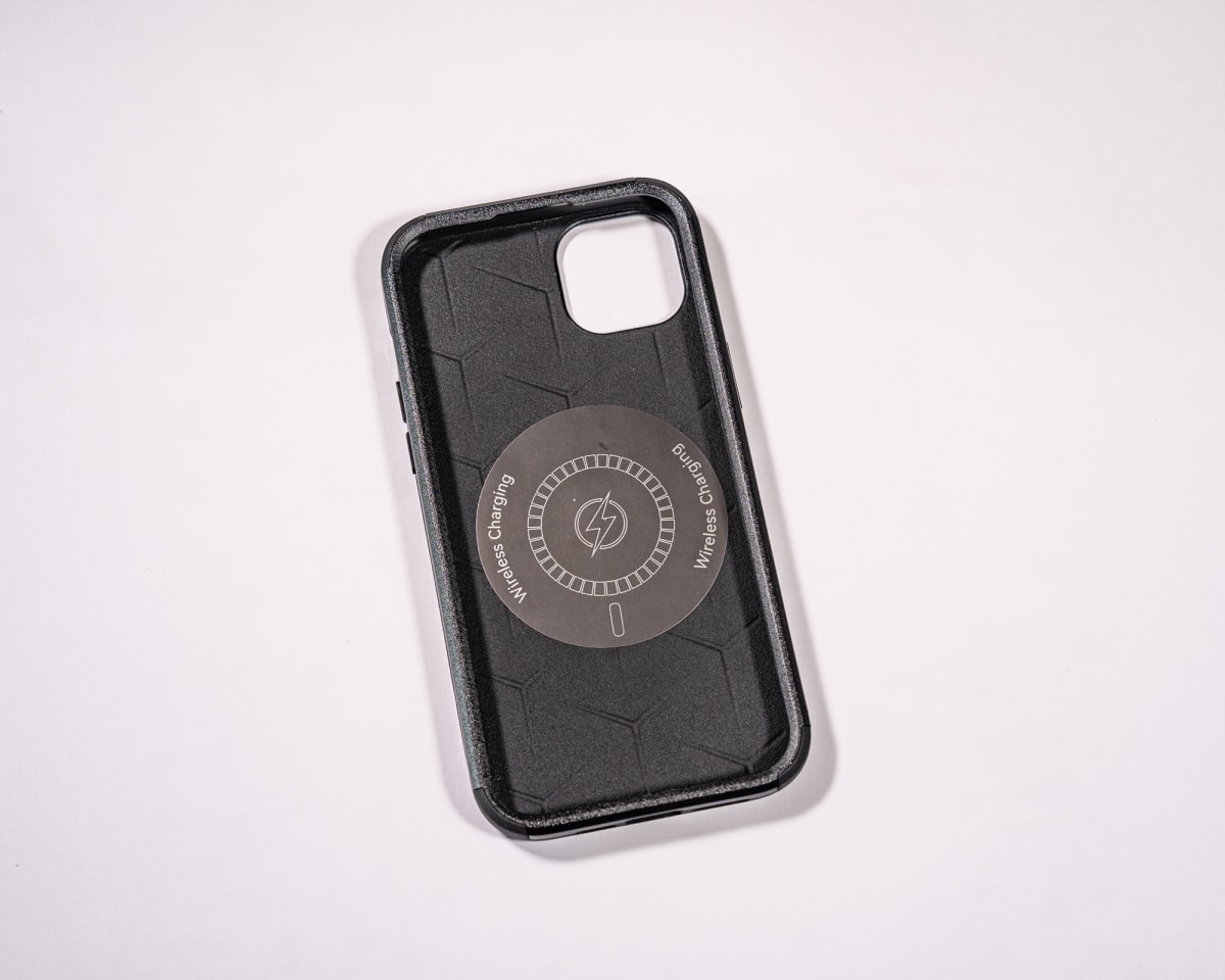 ANTIGOLPES 2 MAGSAFE ALTA PROTECCION NEGRO IPHONE 14 PLUS9