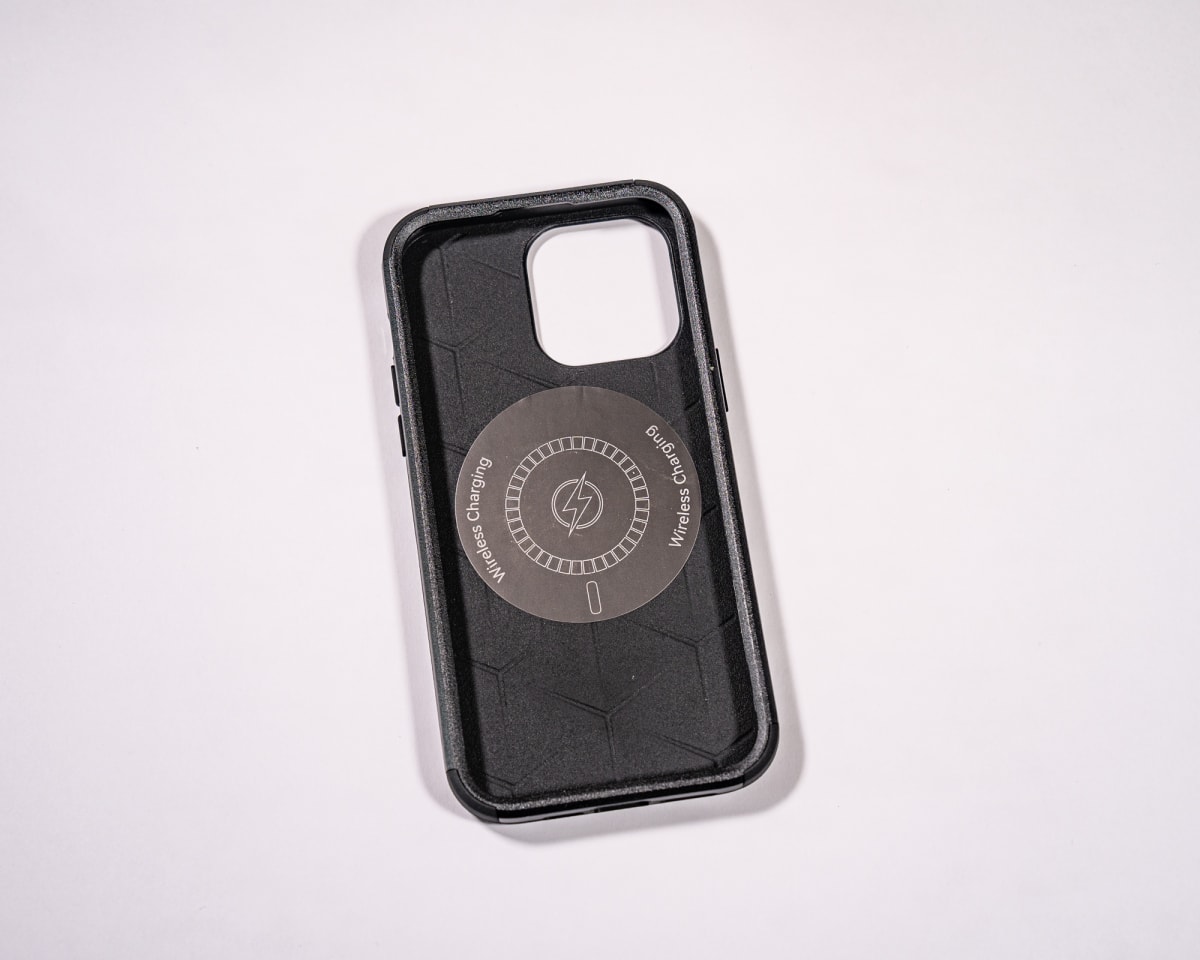 ANTIGOLPES 2 MAGSAFE ALTA PROTECCION NEGRO IPHONE 14 PRO MAX9