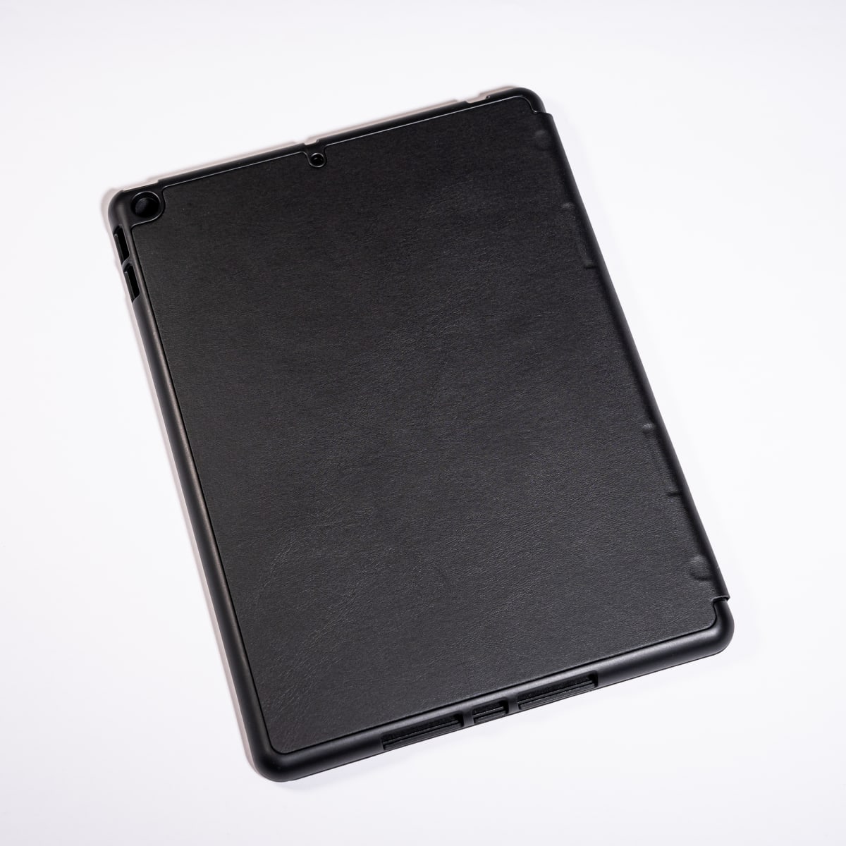 MAGNETICA CON TAPA DE CUERO NEGRO IPAD 10,2´´ DE 7MA/8VA/9NA GENERACION1