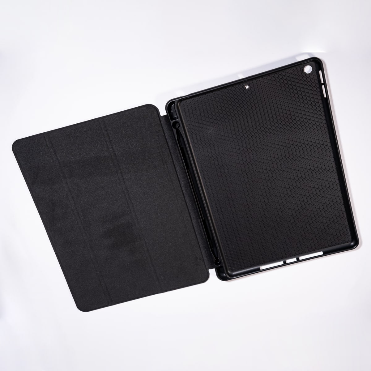 MAGNETICA CON TAPA DE CUERO NEGRO IPAD 10,2´´ DE 7MA/8VA/9NA GENERACION2