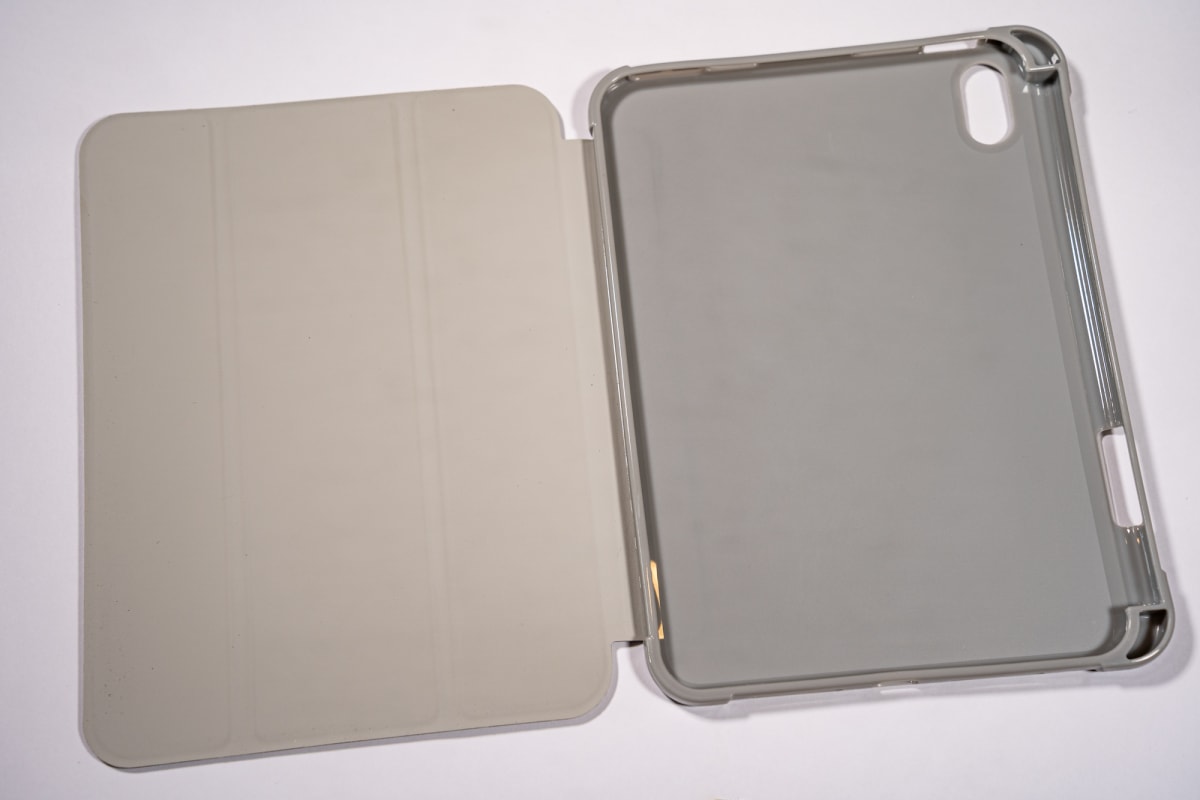 MAGNETICA CON TAPA DE CUERO BLANCO INVIERNO IPAD MINI 4TA/5TA GENERACION1