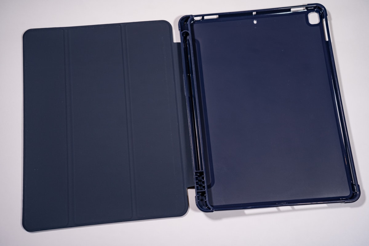 MAGNETICA CON TAPA DE CUERO AZUL 2 IPAD PRO 10,52