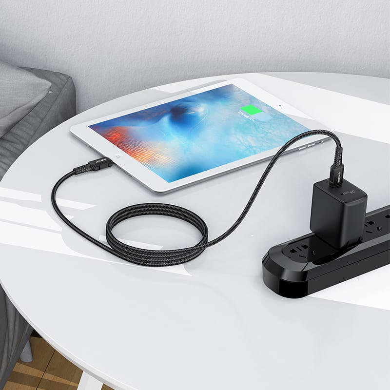 CABLE USB-C A LIGHTNING 1.8M C4-015