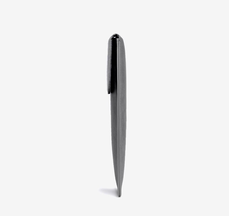 ESTUCHE DE CUERO PARA MACBOOK GRIS OSCURO 15.4