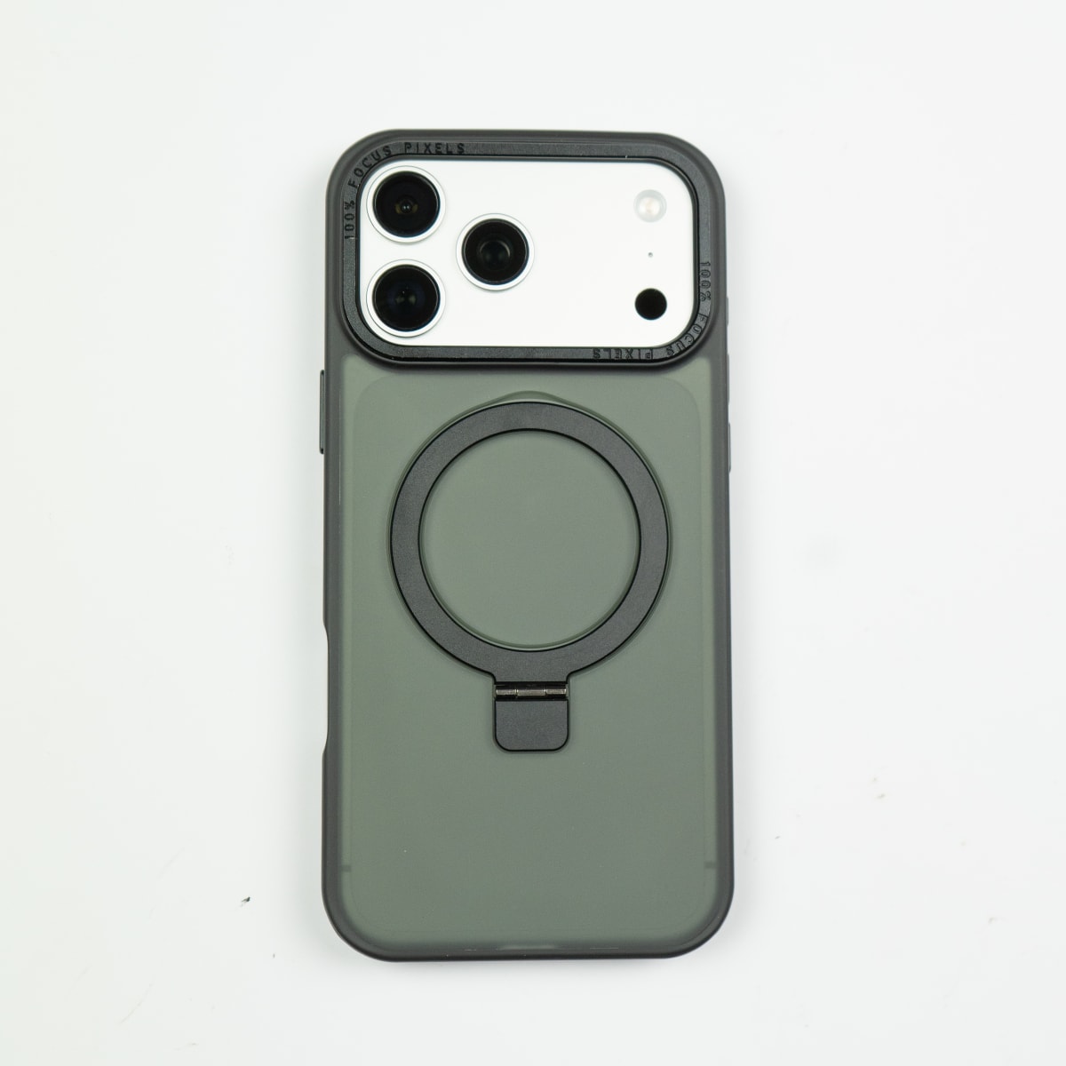 CARCASA MATE NEGRO CON SOPORTE METALICO MAGSAFE IPHONE 17 PRO1