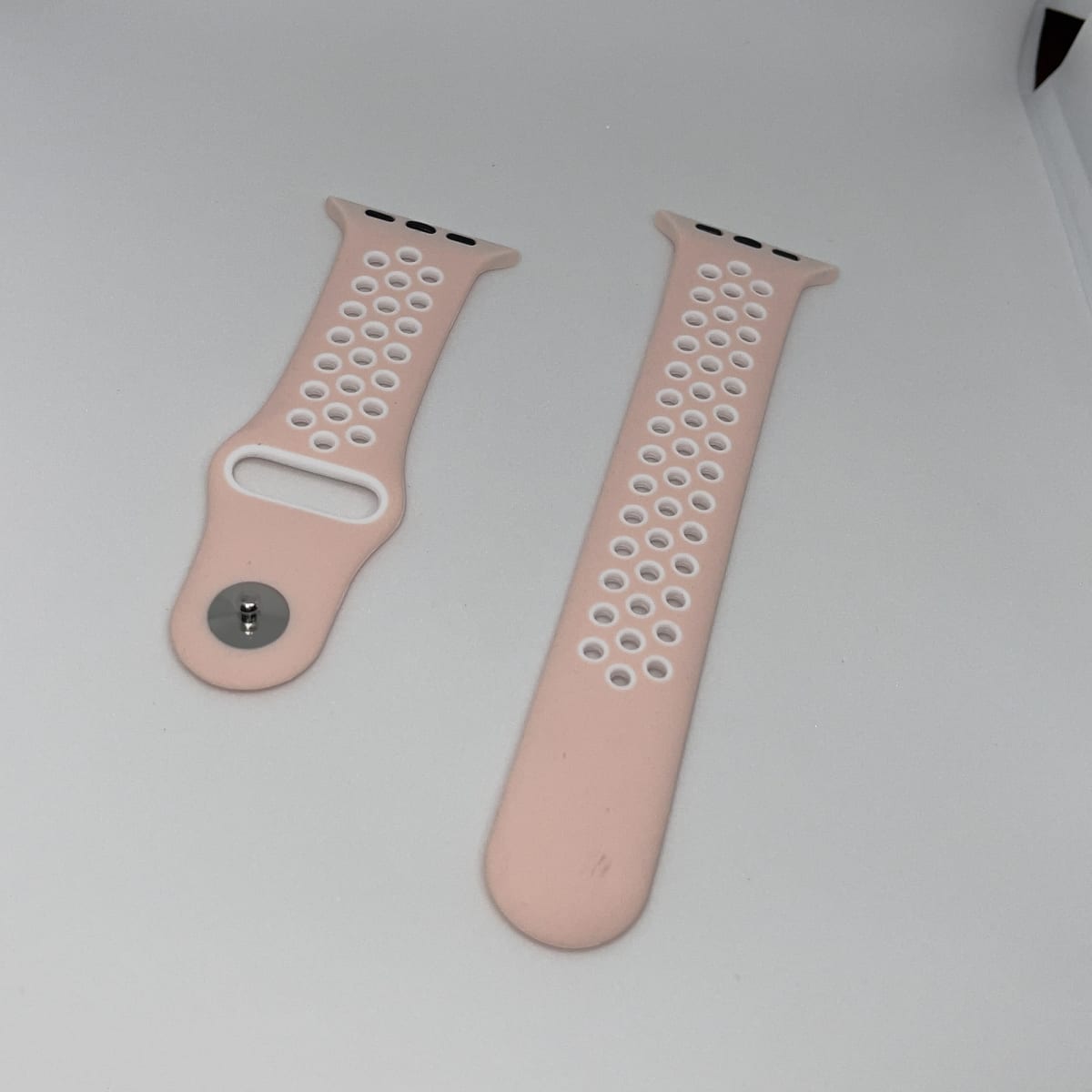 CORREA DEPORTIVA SILICONA 42-44-45MM ROSADO CREMA Y BLANCO1