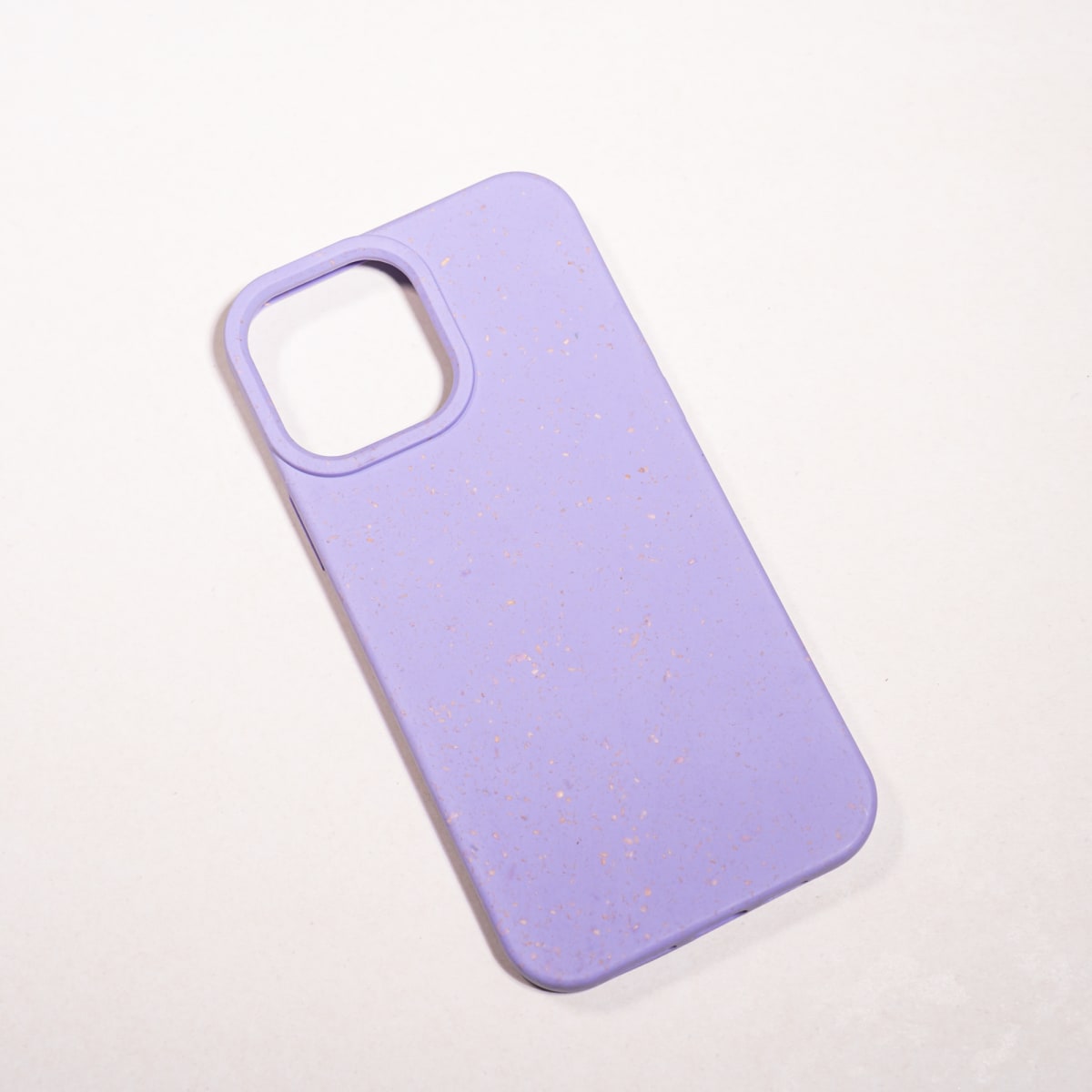 BIODEGRADABLE ANTIGOLPES LILA IPHONE 13 PRO MAX1