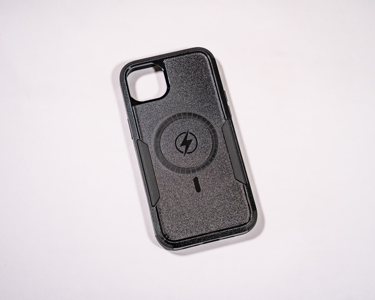 ANTIGOLPES 2 MAGSAFE ALTA PROTECCION NEGRO IPHONE 14 PLUS7